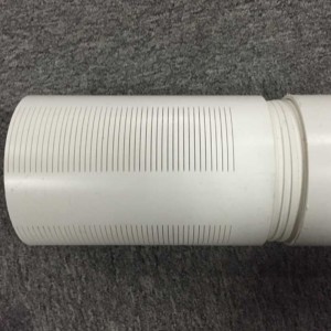 나사산 연결구가있는 4 인치 PVC 필터 파이프